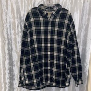 L.L. Bean Plaid Button-Up Shirt Men’s Size XL 🔥 YB5